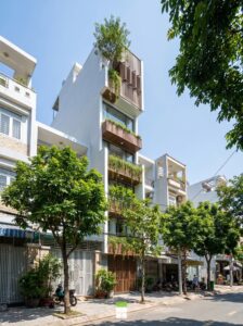 Thiết kế mặt tiền nhà phố hẹp AH-Haus – ảnh 1