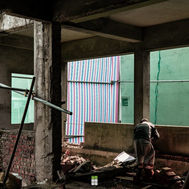 Người thợ thi công công trình INHAUS – ảnh 5